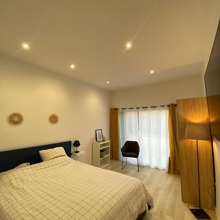 Studio En Provence Avec Piscine La Barben Extérieur photo